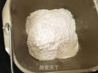 小麦胚芽面包的做法步骤：2