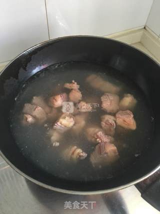 番茄牛腩的做法步骤：2