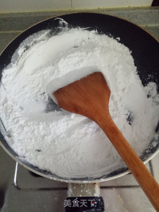 火龙果冰皮月饼的做法步骤：3