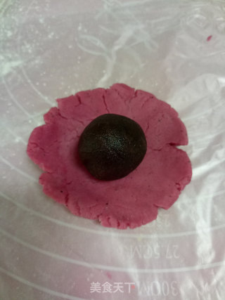 火龙果冰皮月饼的做法步骤：11