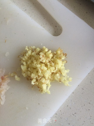 鳜鱼鲜肉小馄饨--熊孩子的早餐的做法步骤：9