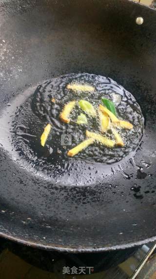 苦瓜炒土猪肉的做法步骤：6