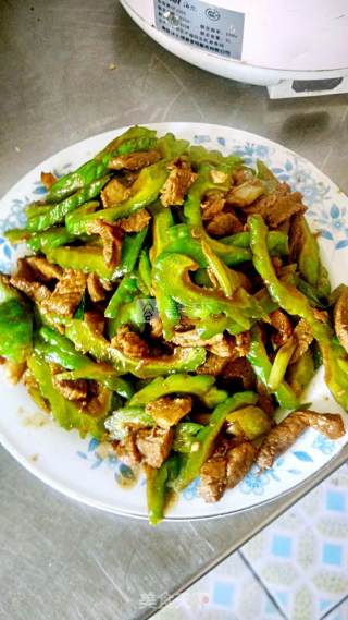 苦瓜炒土猪肉的做法步骤：10