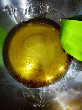 广式豆沙月饼的做法步骤：1