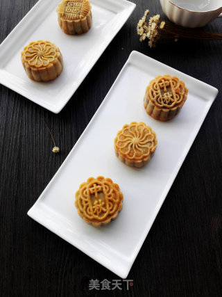 广式豆沙月饼的做法步骤：25