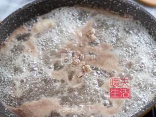 西红柿牛腩的做法步骤：2