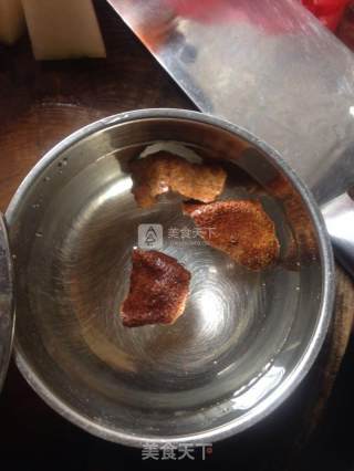 皮蛋瘦肉粥的做法步骤：1