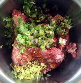 翡翠肉蛋卷的做法步骤：1
