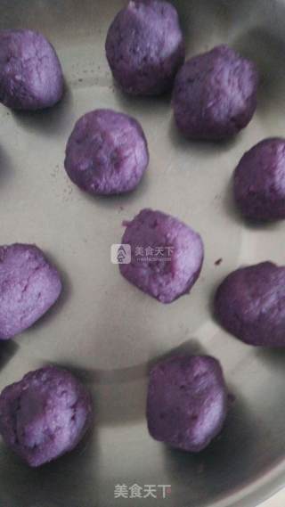 紫薯月饼酥的做法步骤：2