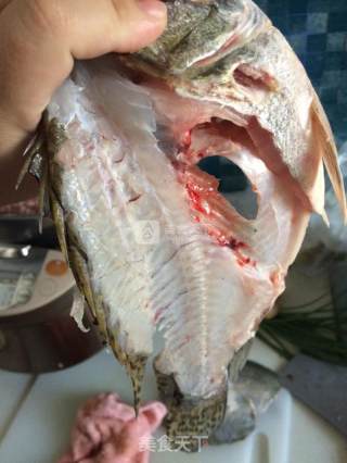 鱼下料的华丽蜕变--香辣鱼糊的做法步骤：1