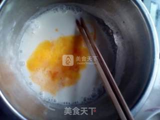 深褐色酸奶小餐包的做法步骤：4