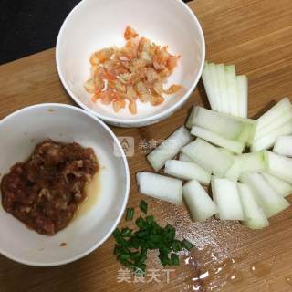 冬瓜瘦肉汤的做法步骤：1
