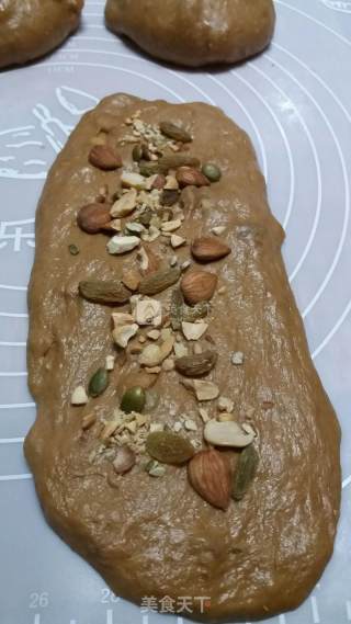 黑糖坚果胚芽包的做法步骤：11