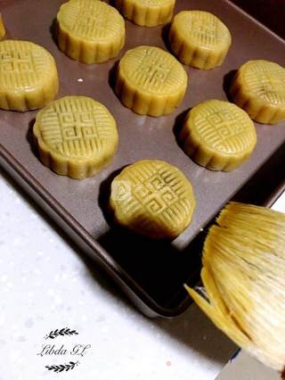 广式藤椒牛肉月饼的做法步骤：18