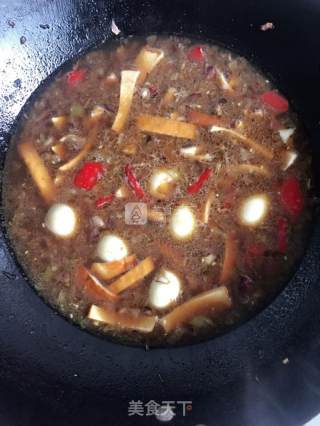 瘦肉鹌鹑卤肉饭的做法步骤：6