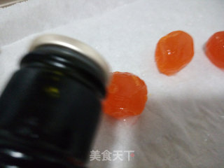 蛋黄酥（淡味黄油版）的做法步骤：1