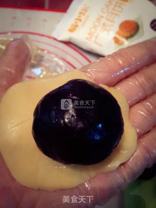 广式·蛋黄豆沙月饼的做法步骤：7
