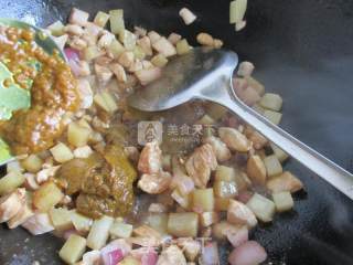 咖喱鸡肉饭的做法步骤：6