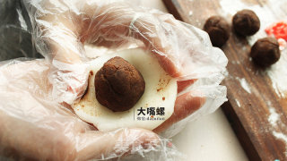 Q萌红糖冰皮月丨大嘴螺的做法步骤：19