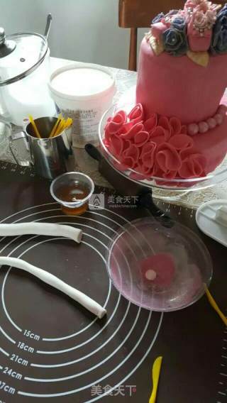 翻糖蛋糕的做法步骤：15