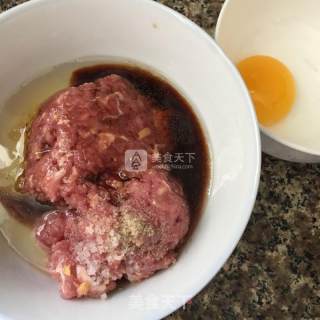 蛋蒸肉的做法步骤：2
