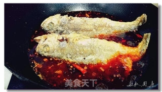 干烧黄鱼的做法步骤：8