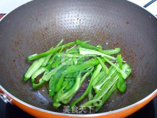 青椒炒包菜的做法步骤：4
