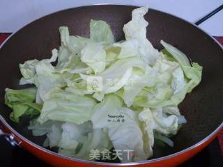 青椒炒包菜的做法步骤：5