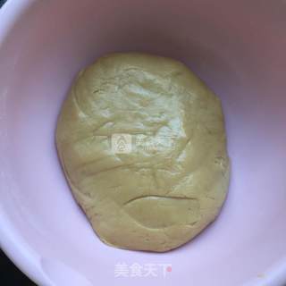豆沙月饼的做法步骤：4