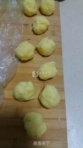 汤种椰蓉面包的做法步骤：9