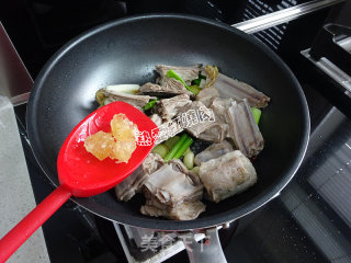 羊排扁豆粘卷子——#铁釜烧饭就是香#的做法步骤：7