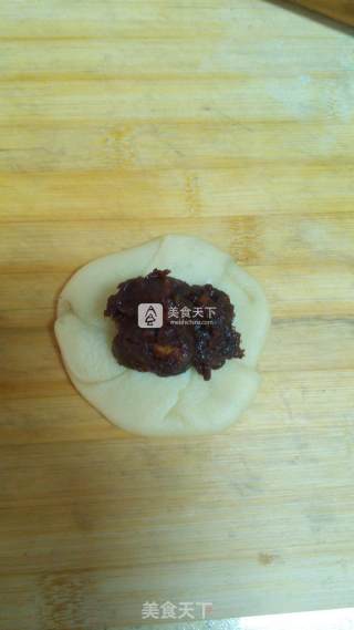 酥皮枣泥月饼的做法步骤：12