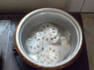【我的食堂菜】炝炒酸菜脆藕片的做法步骤：2