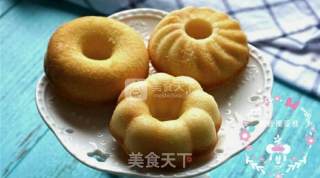高颜值甜甜圈蛋糕的做法步骤：8