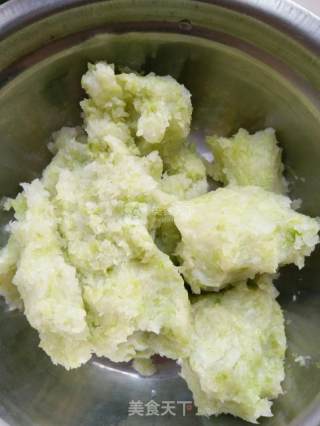 大白菜水饺的做法步骤：2