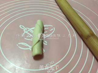 豆沙蛋黄酥的做法步骤：5