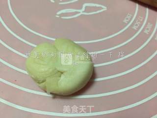 豆沙蛋黄酥的做法步骤：9