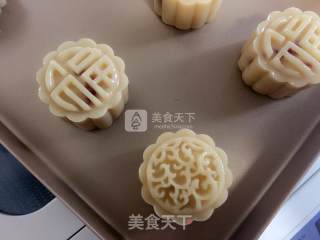 椰蓉蔓越莓奶黄月饼的做法步骤：17