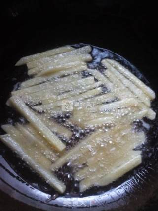 香炸薯条的做法步骤：3
