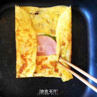 【四叶小馆】吐司蛋卷的做法步骤：5