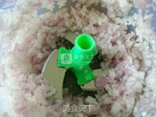 烫面洋葱牛肉盒子的做法步骤：9