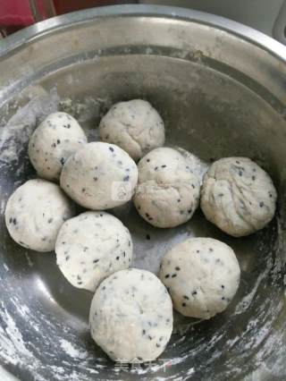 烫面洋葱牛肉盒子的做法步骤：11