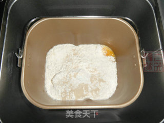 绵软香甜的淡奶油吐司的做法步骤：1