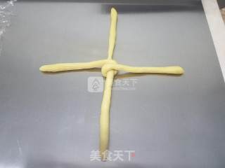 香脆麻花面包的做法步骤：4