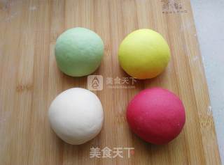 花好月圆人团圆~豆沙绣球面包的做法步骤：4