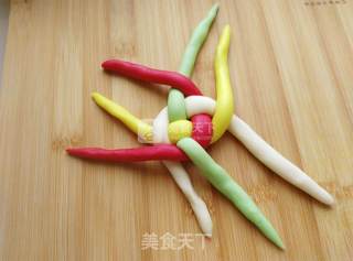 花好月圆人团圆~豆沙绣球面包的做法步骤：10