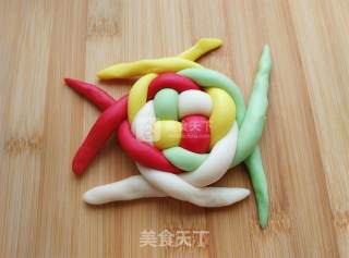 花好月圆人团圆~豆沙绣球面包的做法步骤：12