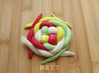 花好月圆人团圆~豆沙绣球面包的做法步骤：13