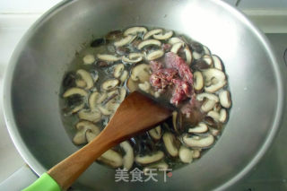 香菇牛肉面的做法步骤：5