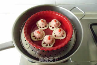 莲藕蒸肉丸的做法步骤：9